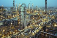 افزایش عرضه نفت خام عربستان به پالایشگاه‌های آسیا با وجود برنامه کاهش تولید
